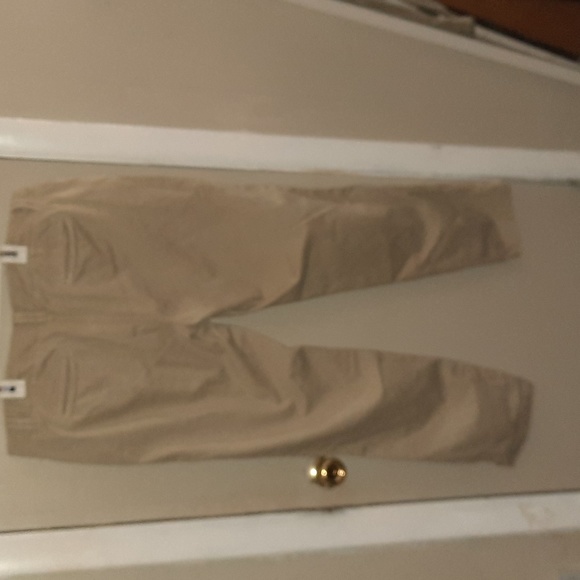 Women's khakis - Picture 3 of 3